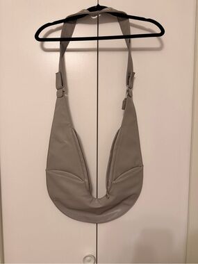 Sash Shoulder Bag in Light Gray